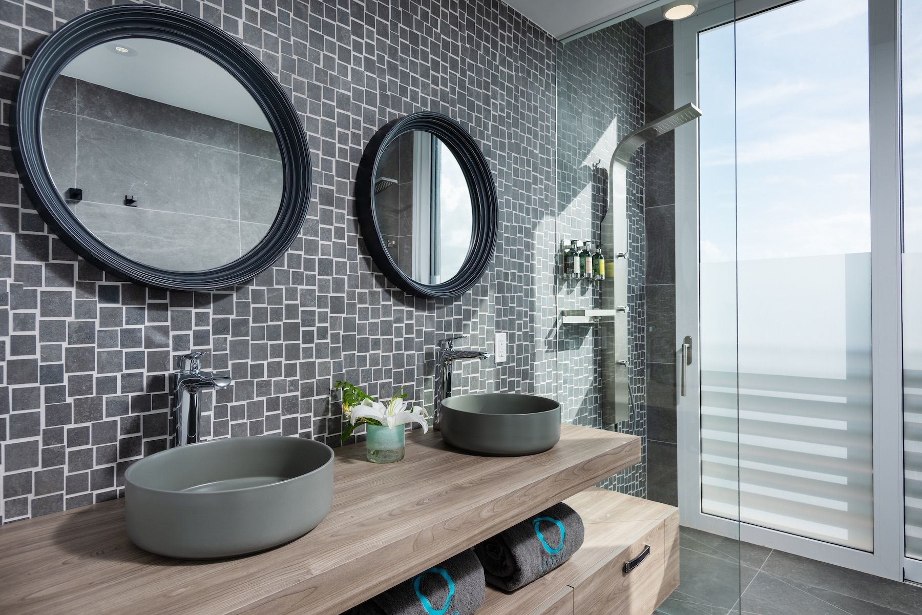 Ensuite